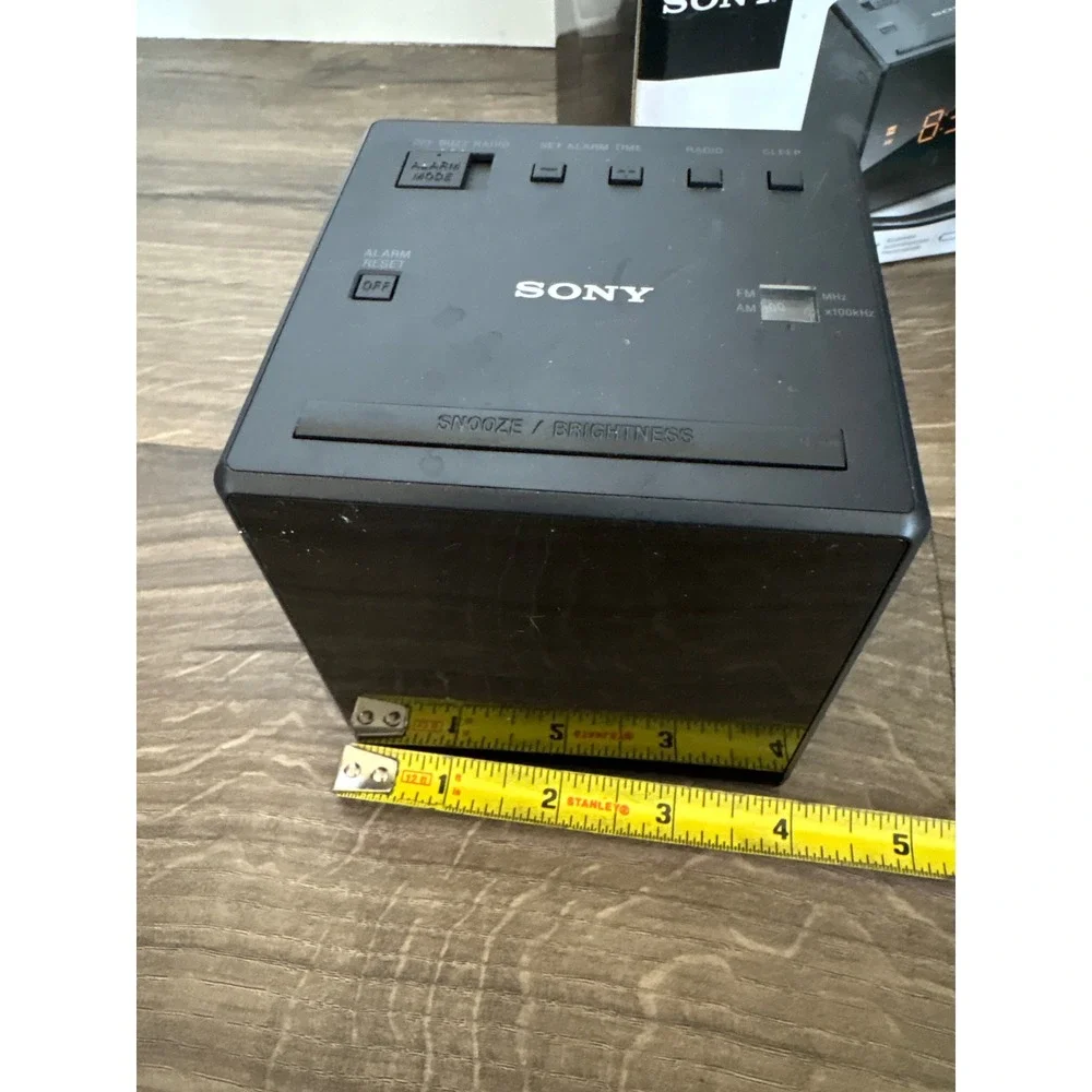 Sony ICF-C1 Digital Cube Clock Radio AM FM Black‎ Snooze Brightness Alarm NEW